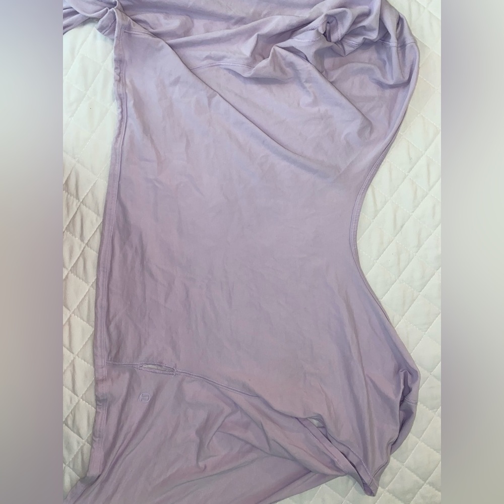 Lululemon t-shirt